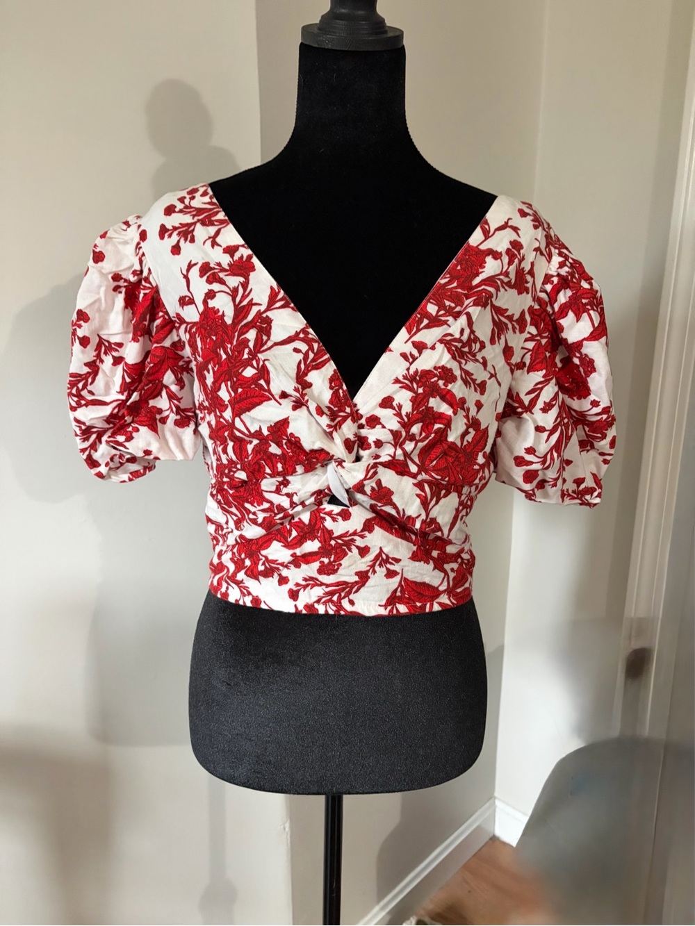 Red Floral Puff-Sleeve Wrap Crop Top